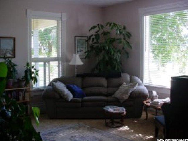185 W 300 N, Hyde Park, UT 84318 — photo 5