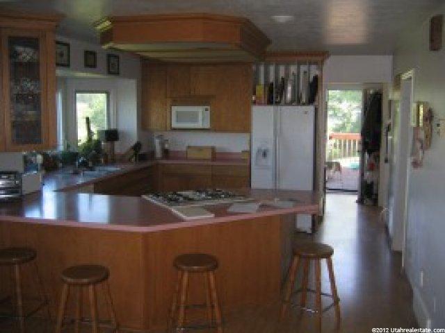 2127 N Sunset Dr, Layton, UT 84040 — photo 4