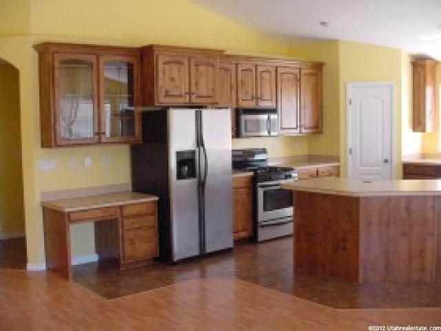 739 Edgewood Dr, South Ogden, UT 84403 — photo 3