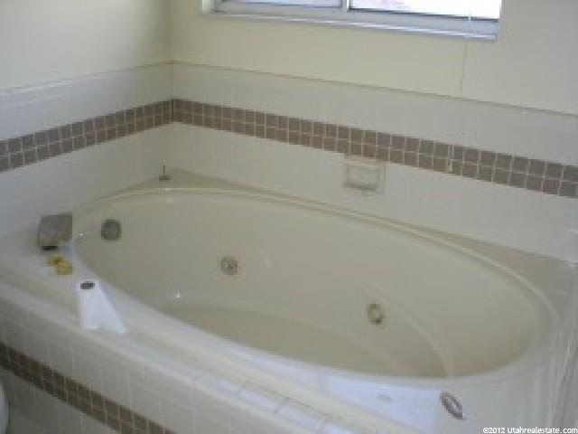 734 E 1675 N, North Ogden, UT 84404 — photo 4