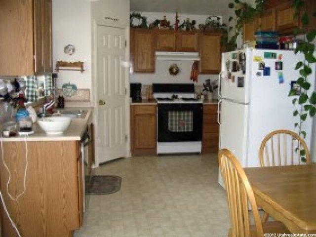 862 E 1700 N, North Ogden, UT 84414 — photo 2