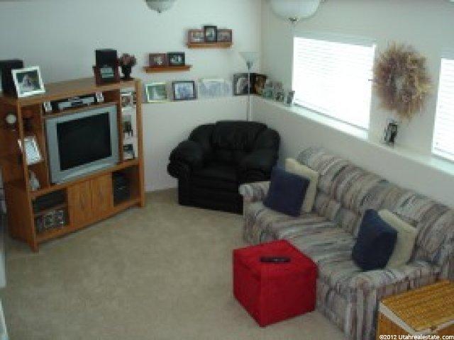 2103 W 2075 N, Clinton, UT 84015 — photo 3