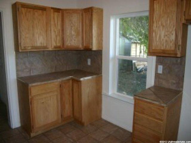 253 W 2300 N, Sunset, UT 84015 — photo 3