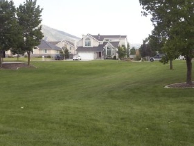 1514 E Buttercup Dr, Sandy, UT 84092 — photo 2