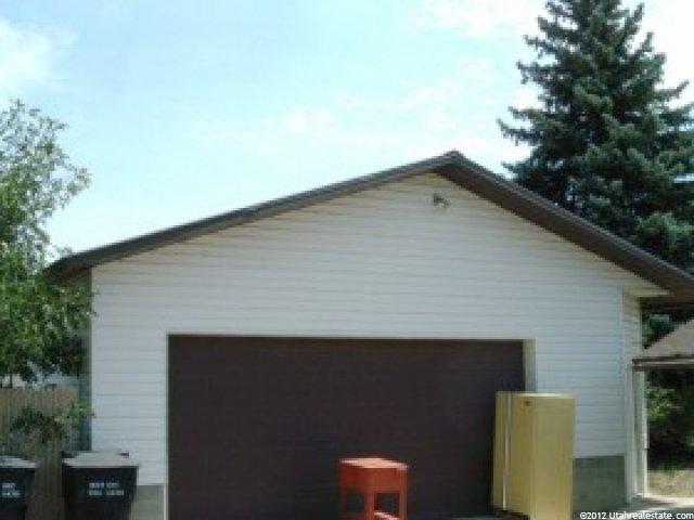 343 S Vernal Ave, Vernal, UT 84078 — photo 2