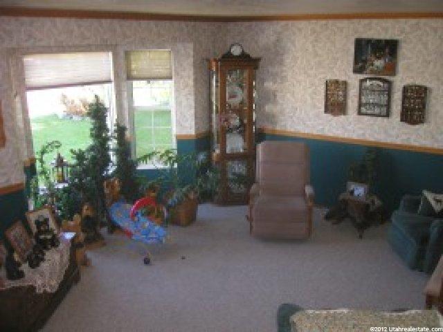 2286 E Sunset Dr, Layton, UT 84040 — photo 4