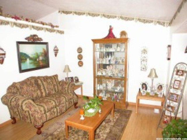 1606 N 25 E, Layton, UT 84041 — photo 4