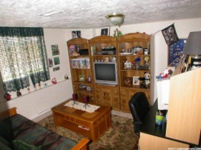 1606 N 25 E, Layton, UT 84041 — photo 7