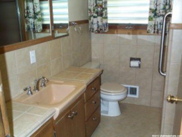 365 E 300 N, Logan, UT 84321 — photo 4