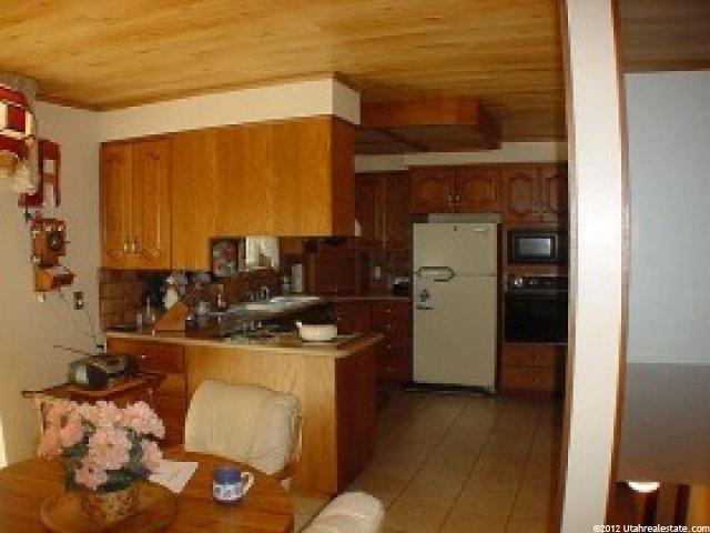 265 S Canyon Way E, Centerville, UT 84014 — photo 3