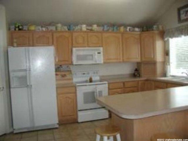 1395 S Pebblecreek Dr, Layton, UT 84041 — photo 8