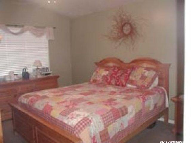 1395 S Pebblecreek Dr, Layton, UT 84041 — photo 2