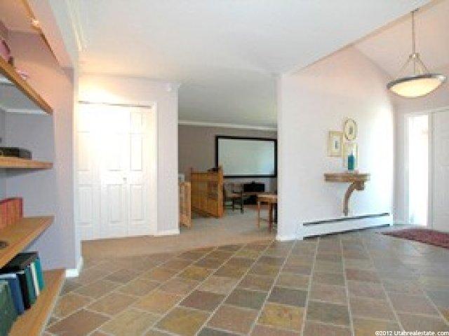8957 S Cobblemoor Ln E, Sandy, UT 84093 — photo 2