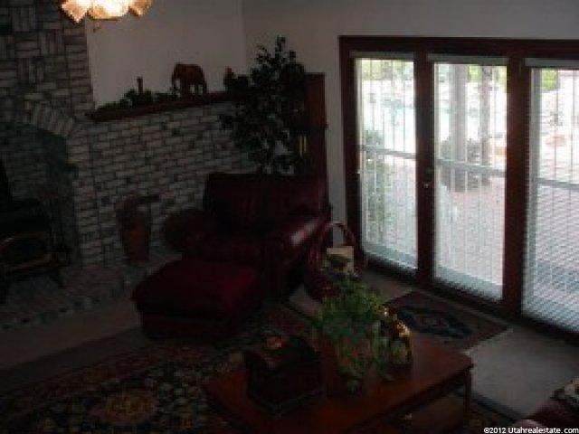 624 W 4225 S, Riverdale, UT 84405 — photo 5