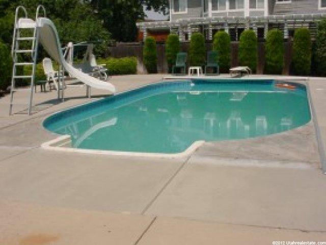 624 W 4225 S, Riverdale, UT 84405 — photo 8