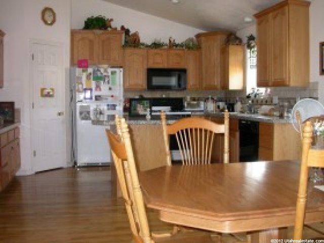 70 S 1250 E, Logan, UT 84321 — photo 4