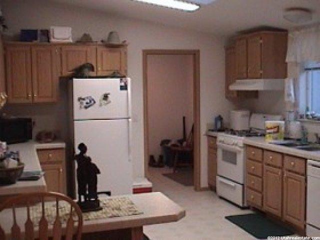 225 E 550 S, Mona, UT 84645 — photo 4