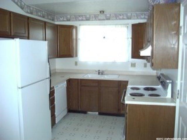 255 Larsen Ln, Ogden, UT 84404 — photo 7