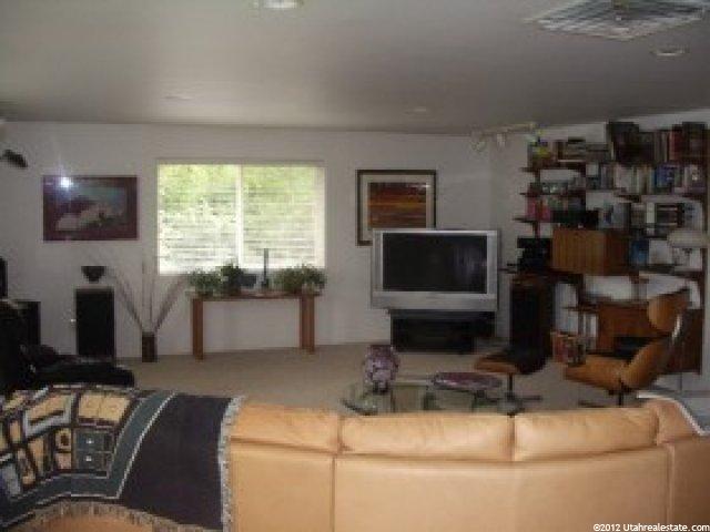 2540 E Murray Holladay Rd, Holladay, UT 84117 — photo 4