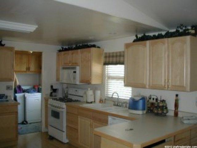 653 E Main St #30, Grantsville, UT 84029 — photo 3