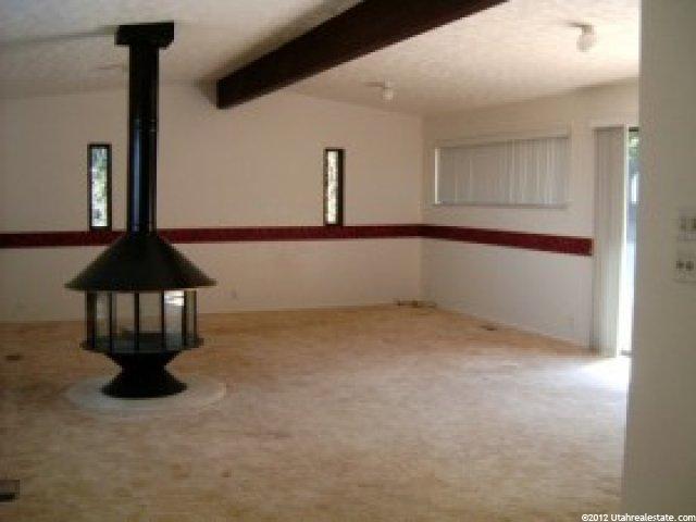 2469 S Elaine Dr E, Bountiful, UT 84010 — photo 3