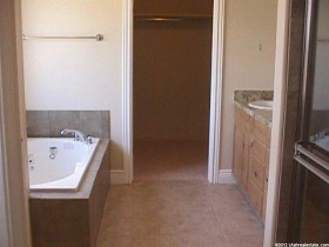 2094 S 450 E, Kaysville, UT 84037 — photo 6