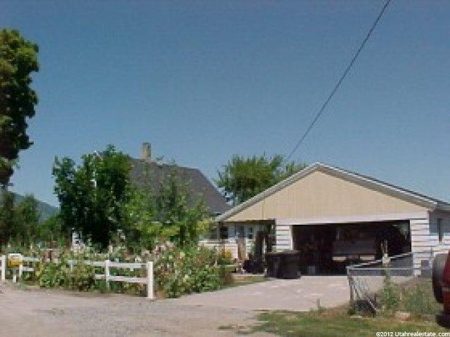 319 E 100 N, Wellsville, UT 84339 — photo 2
