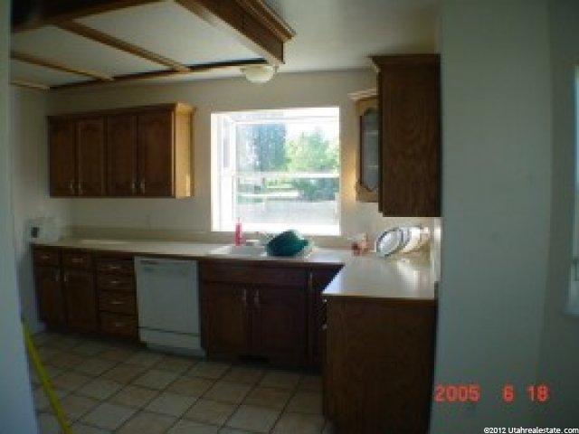 485 S 400 E, Mt Pleasant, UT 84647 — photo 2