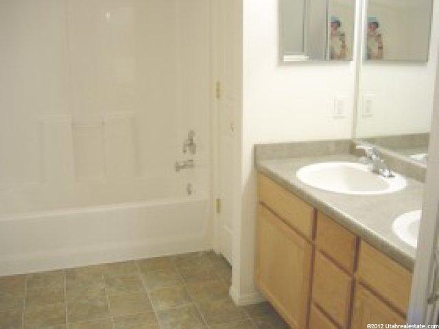1039 N 1120 W, Clinton, UT 84015 — photo 5