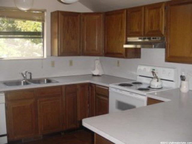 1883 N 150 E, Centerville, UT 84014 — photo 3