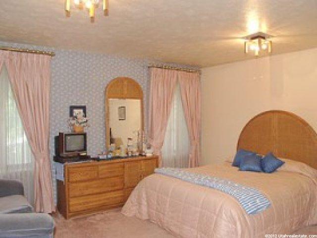 10713 Maple Hill Cir, Sandy, UT 84092 — photo 6
