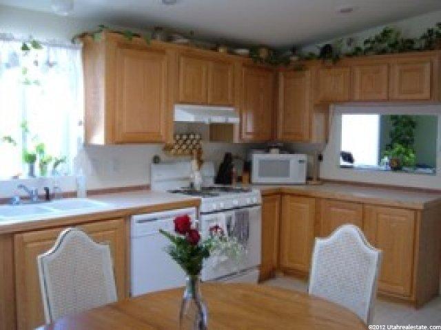 2297 E 3100 N, Layton, UT 84040 — photo 4
