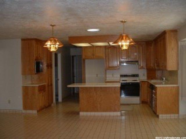 10673 N Jerling Dr, Highland, UT 84003 — photo 3