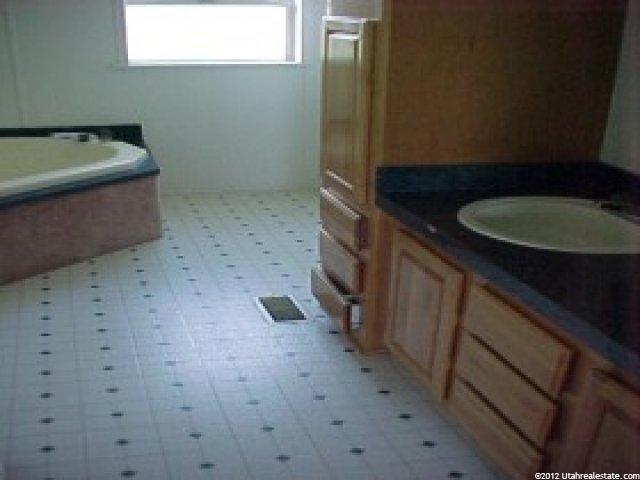 942 E 200 S, Lewiston, UT 84320 — photo 4