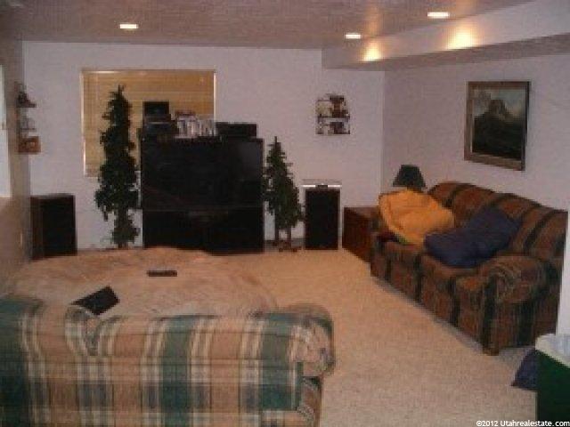 582 W 2525 S, Syracuse, UT 84075 — photo 5