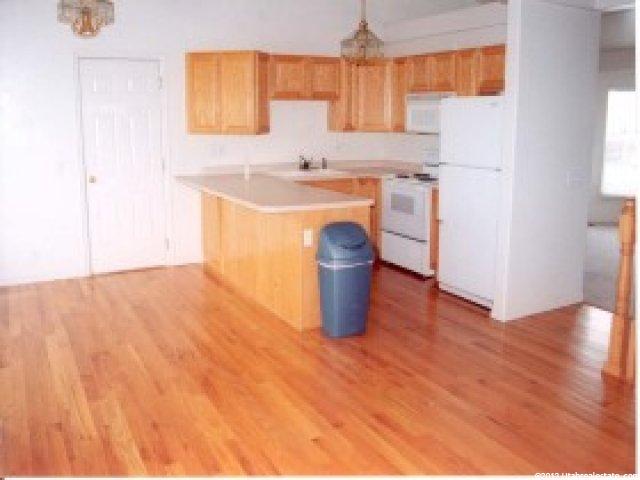 212 W 2000 S, Clearfield, UT 84015 — photo 4
