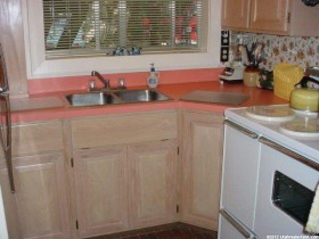 631 Ogden Cyn, Ogden, UT 84401 — photo 3