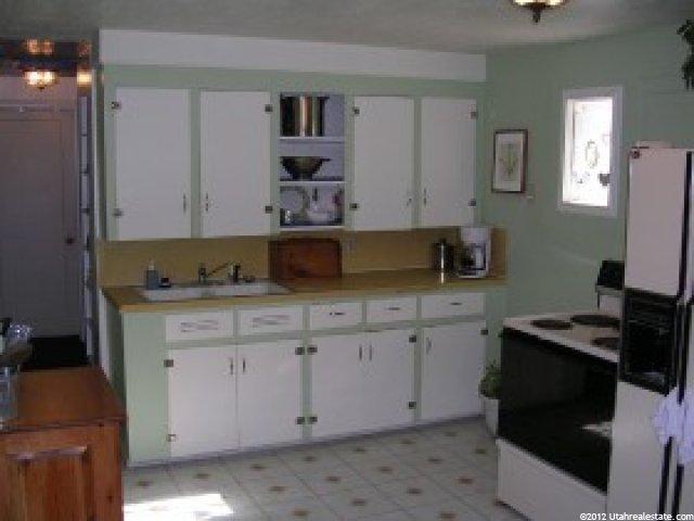 73 S 450 E, Clearfield, UT 84015 — photo 2