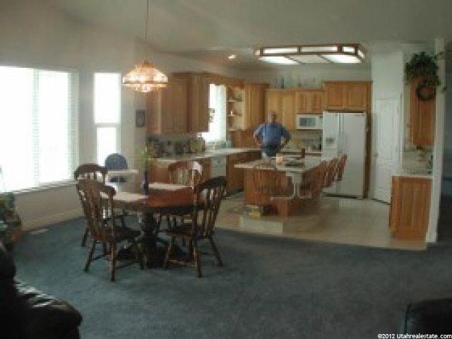 2119 Park Hills Dr, Centerville, UT 84014 — photo 3