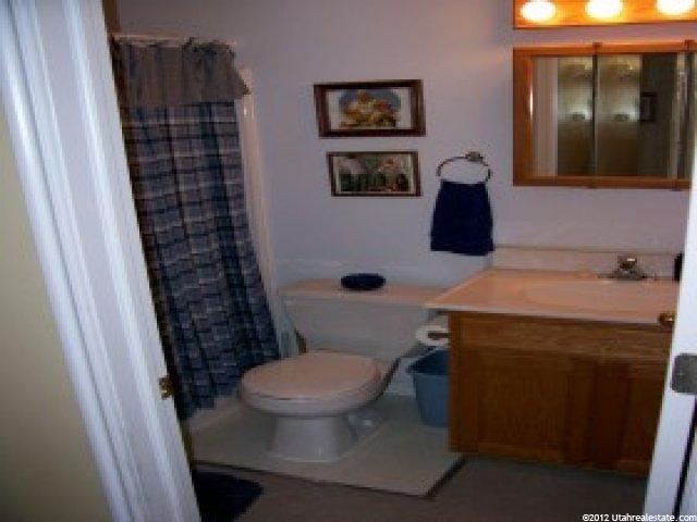 2172 N 750 W, Clinton, UT 84015 — photo 5