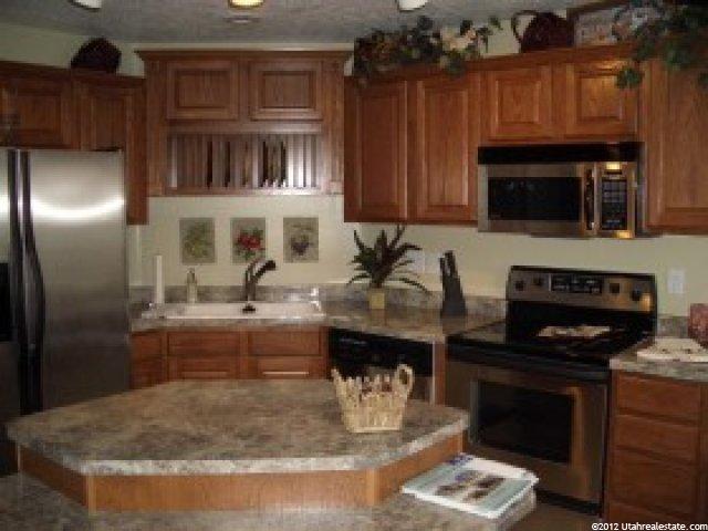 682 Orchard Dr #3, Bountiful, UT 84010 — photo 3