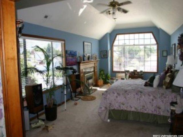 8426 S Azul Way E, Sandy, UT 84093 — photo 2