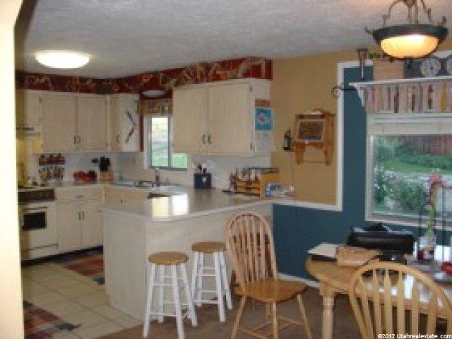2098 N 1600 E, Layton, UT 84040 — photo 2