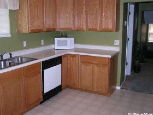 8860 S 60 E, Sandy, UT 84070 — photo 4