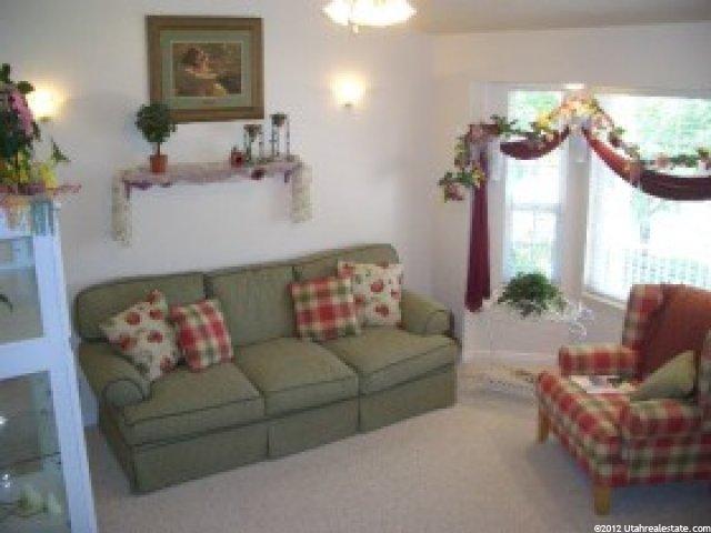 2089 S Bluff Rd, Syracuse, UT 84075 — photo 4