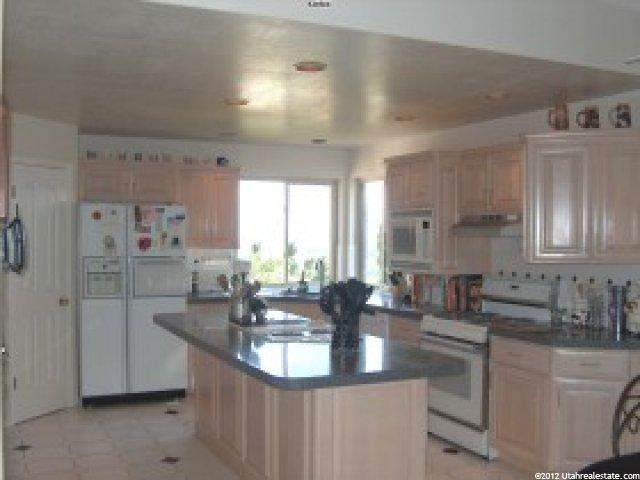 5233 Ridgedale Dr, Ogden, UT 84403 — photo 3