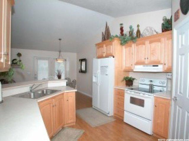 130 N 250 E, Millville, UT 84326 — photo 4