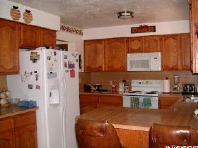5713 Maplewood Dr, South Ogden, UT 84405 — photo 2