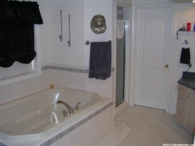 245 S 1400 E, Logan, UT 84321 — photo 8