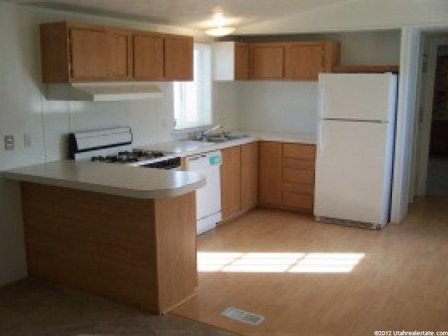 75 W 250 N #97, Clearfield, UT 84015 — photo 2